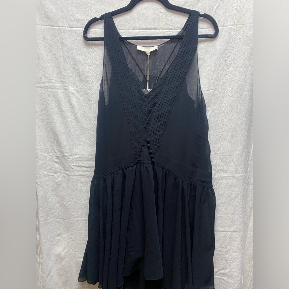Elegant Black Sleeveless Dress